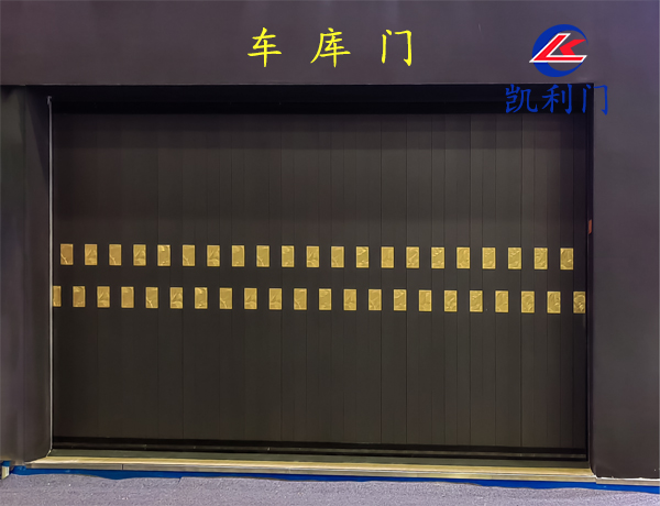 平移側(cè)開(kāi)車(chē)庫(kù)門(mén)